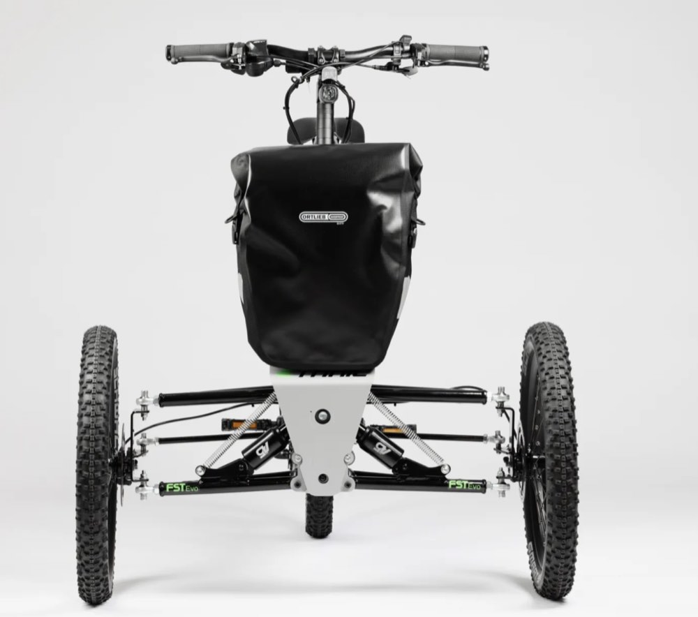 TRICICLO DE DOBLE SUSPENSIÓN ETNNIC FST EVO