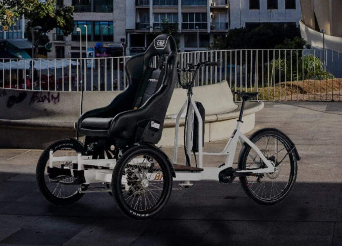 BKL e Cargo Trike Front
