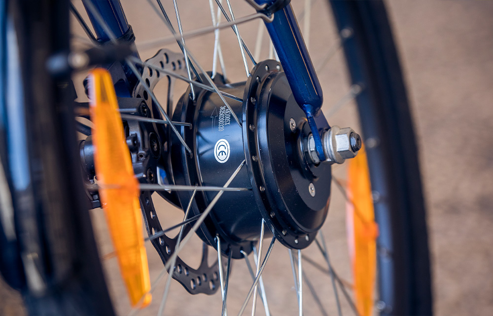 ME542-triciclo-monty-nuke-24-motor-delantero-1